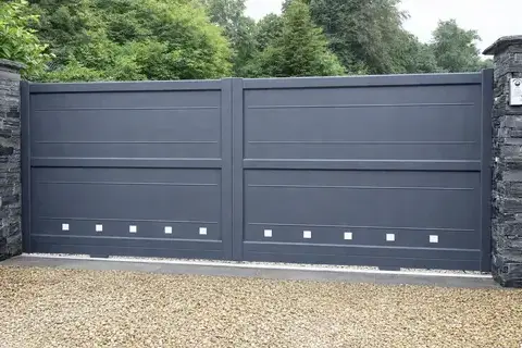 porte de garage motorisée Ploumilliau-1